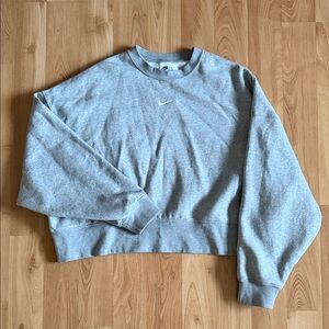 Women’s Nike Phoenix Fleece Oversized Crewneck Sweater